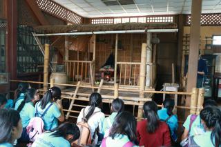 2. [30/08/60] นักศึกษาโปรแกรมวิชาการประถมศึกษา ชั้นปีที่ 4 รหัส 57 ศึกษาดูงานแหล่งเรียนรู้ทางวัฒนธรรม จังหวัดพิษณุโลก